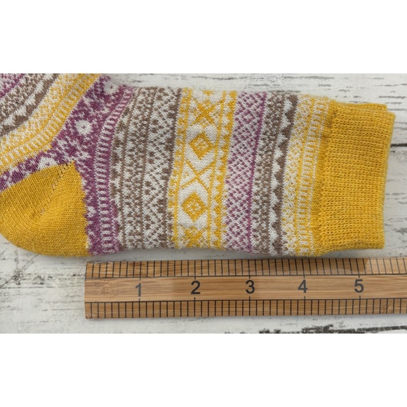 6 Pair Women’s Fashion Crew Socks (Fits Shoe Size 5-9) - Picture 4 of 8